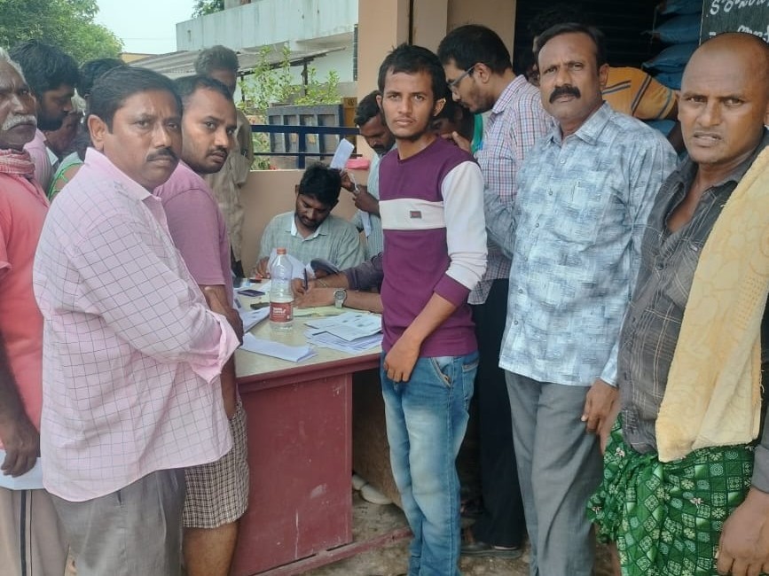 యూరియా కొరత కొనసాగితే ఆందోళన