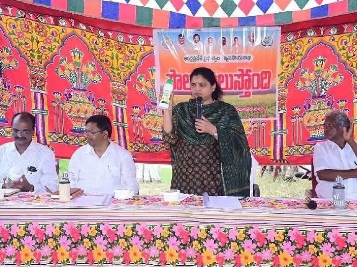 ఈ-పంట నమోదుపై అవగాహనలో పాల్గొన్న కలెక్టర్