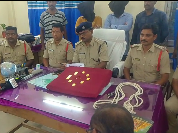 బంగారు వ్యాపారి హత్య కేసులో ఇద్దరు అరెస్టు