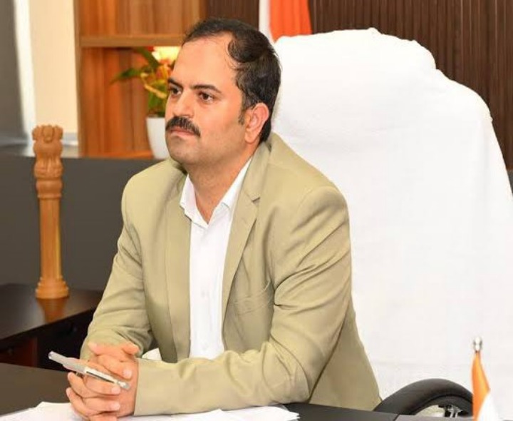 భూపాలపల్లిలో యు-డైస్ నమోదుపై కలెక్టర్ సమీక్ష