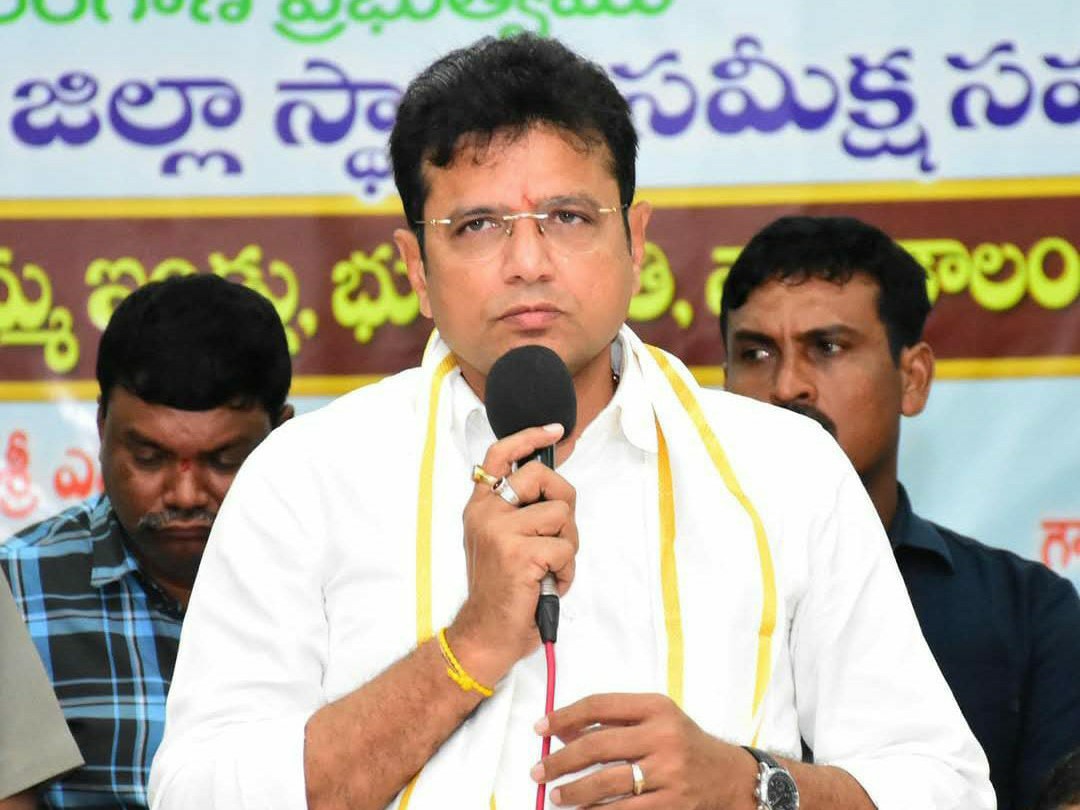 పాఠశాలల అభివృద్ధి పనులకు నిధులు మంజూరు