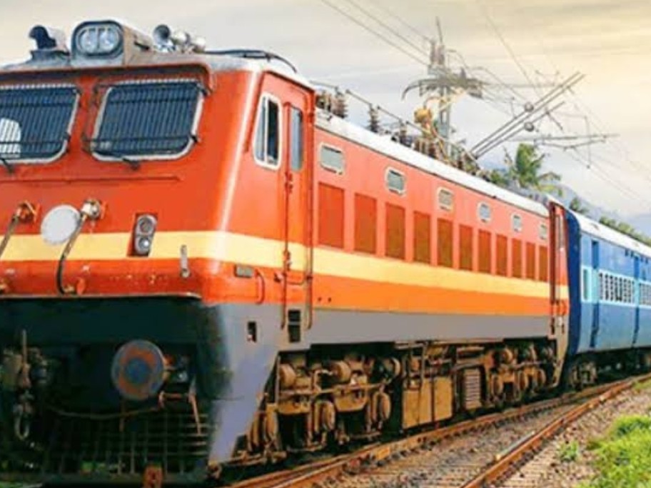 ఆ రైళ్లు స్టేషన్లలో మళ్లీ ఆగుతాయి!