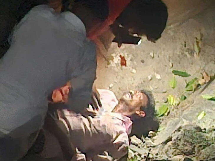 గుంటలో పడి వ్యక్తికి తీవ్ర గాయాలు