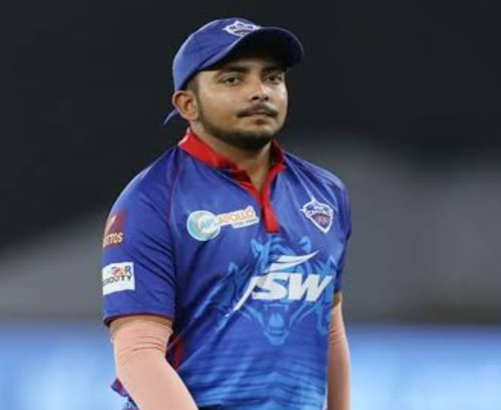 క్రికెటర్‌ పృథ్వీ షాకు కోర్టు జరిమానా