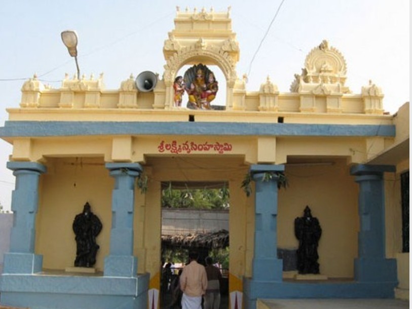మట్టపల్లి లక్ష్మీనరసింహుని ఆదాయం రూ. 21.40 లక్షలు