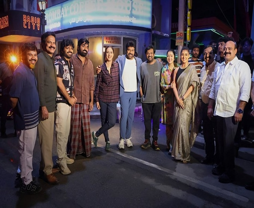 చిరంజీవిని కలిసిన ‘పూరిసేతుపతి’ టీం