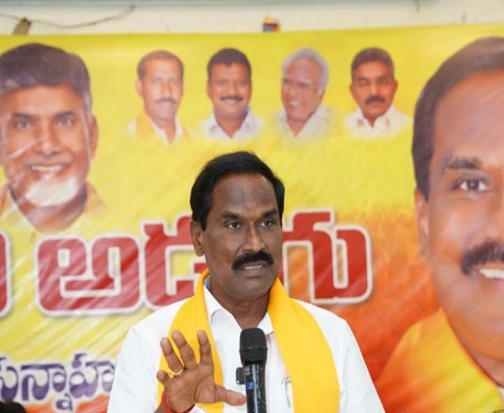 ‘ప్రత్తిపాడులో యూరియా కొరత లేదు’