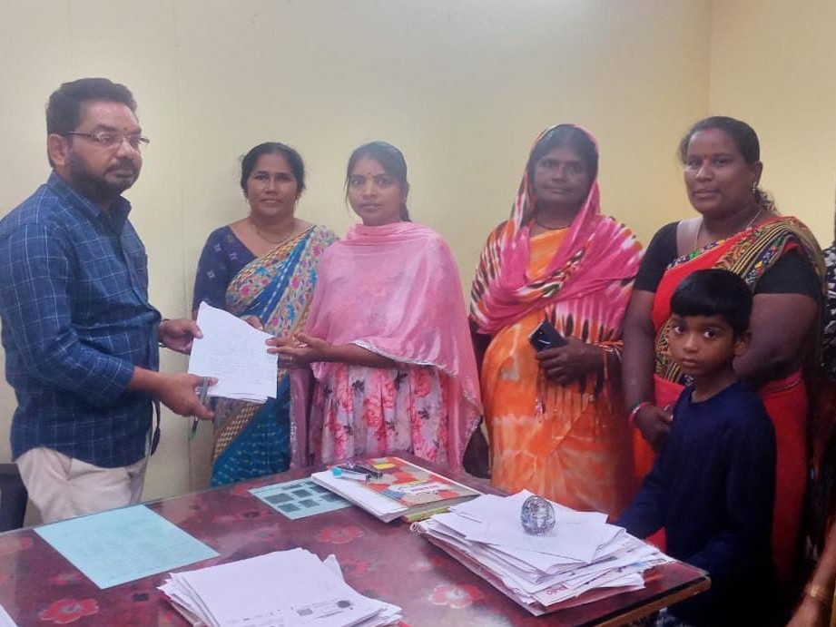‘రేషన్ షాపులలో సబ్సిడీపై నిత్యవసర వస్తువులు అందజేయాలి’