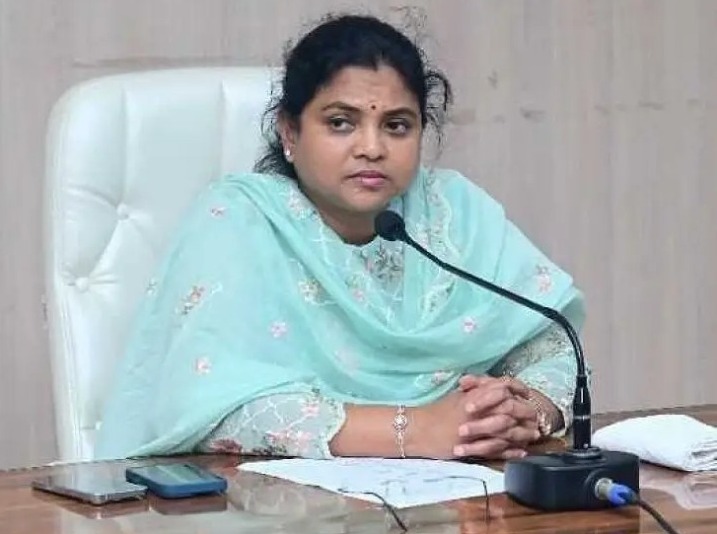 ‘వ్యవసాయ సాగుపై రైతులు దృష్టి సారించాలి’