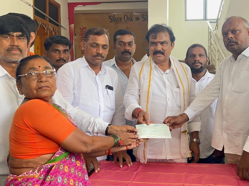 సీఎంఆర్ఎఫ్‌తో పేద ప్రజలకు ఆర్థిక భరోసా: MLA పాయల్ శంకర్