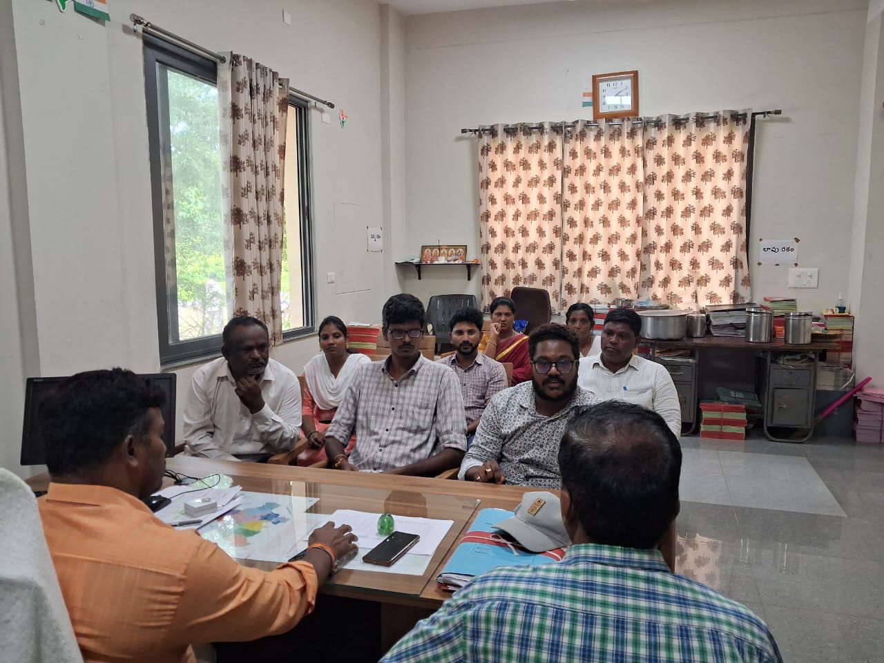 ‘హాస్టల్స్‌కు సరఫరా చేసే బియ్యంలో నాణ్యత పాటించాలి’
