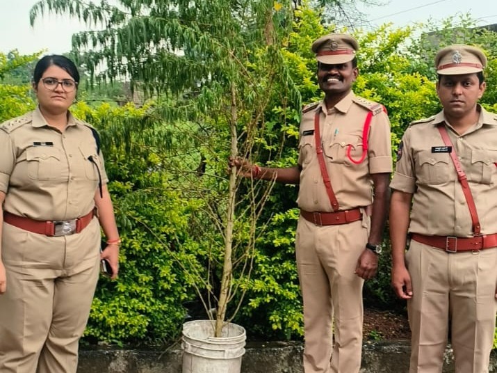 ‘గంజాయి ఆమ్మితే ప్రభుత్వ పథకాలు రద్దు’