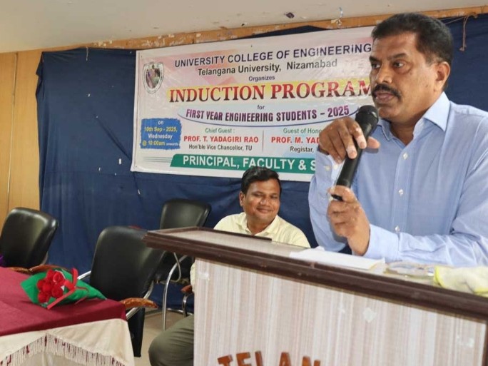 ‘తెయూ ఇంజినీరింగ్ విద్యార్థులకు హాస్టల్ వసతి కల్పిస్తాం’