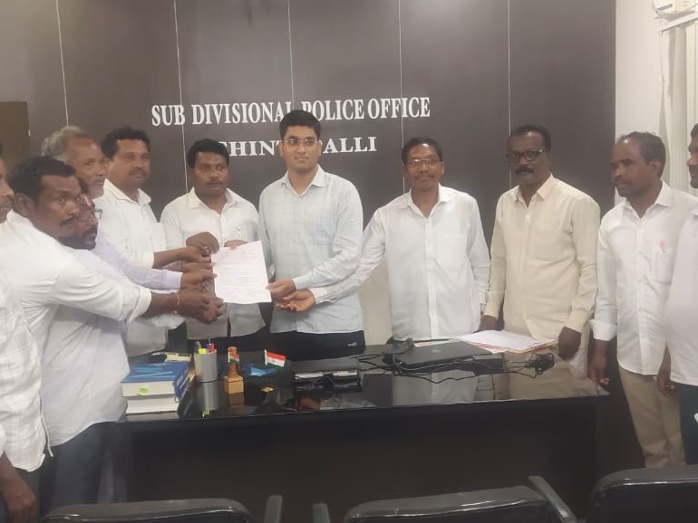 ధారకొండను మండలం చేయాలని ఏఎస్పీకి వినతి