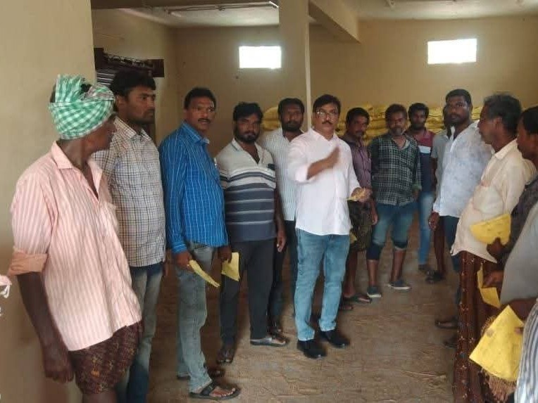PACS కేంద్రాలు పరిశీలించిన అధికారులు
