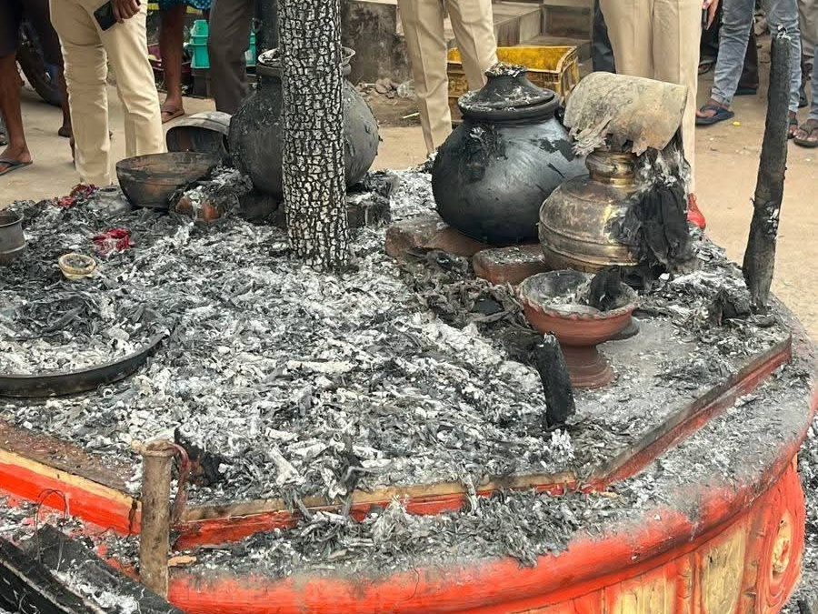 పూరి గుడి దగ్ధం.. దర్యాప్తు వేగవంతం