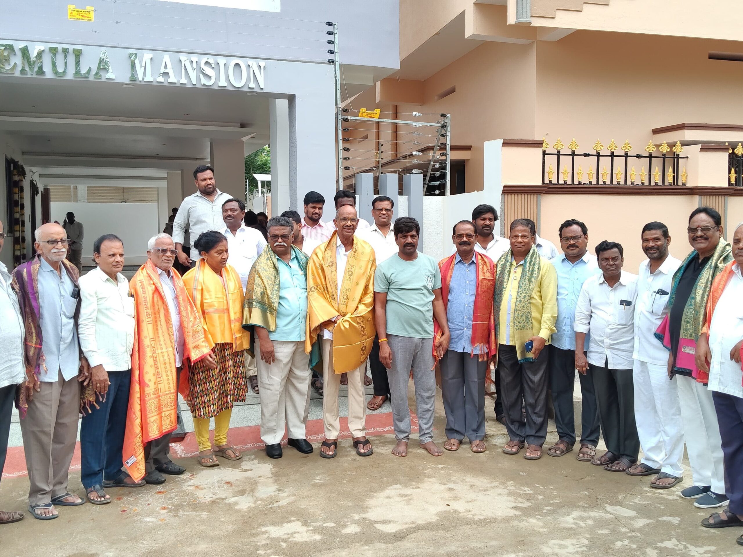 సామాజిక సేవలో పాల్గొనాలి: ఎమ్మెల్యే వేముల
