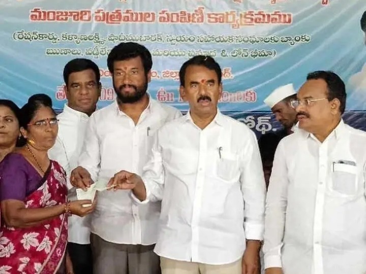రెవెన్యూ డివిజన్ కోసం ప్రయత్నిస్తా: మంత్రి
