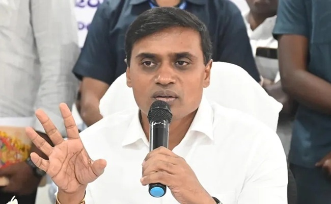 జైలులో లొంగిపోయిన ఎంపీ మిథున్‌రెడ్డి 