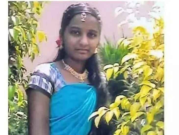బావిలో దూకి యువతి ఆత్మహత్య