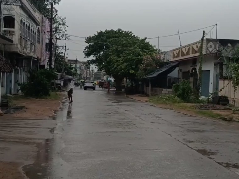 కొల్లిపరలో మోస్తరు వర్షం