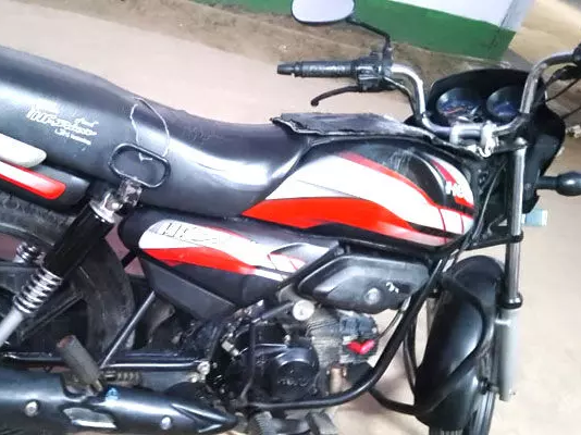 మండలంలో బైక్ చోరి చేసిన దుండగులు