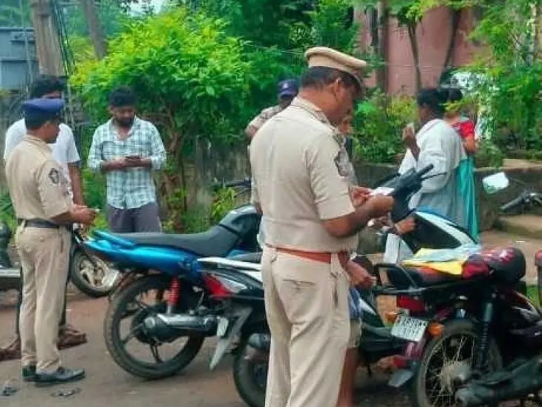 పోలీస్‌స్టేషన్ పరిధిలో కార్డన్ అండ్ సెర్చ్ ఆపరేషన్