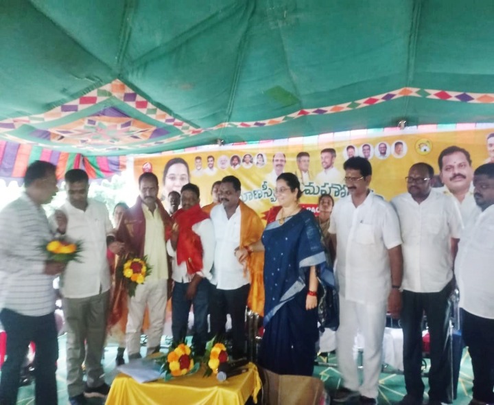 PACS అధ్యక్షులుగా ప్రమాణస్వీకారం చేసిన వెంకటరావు