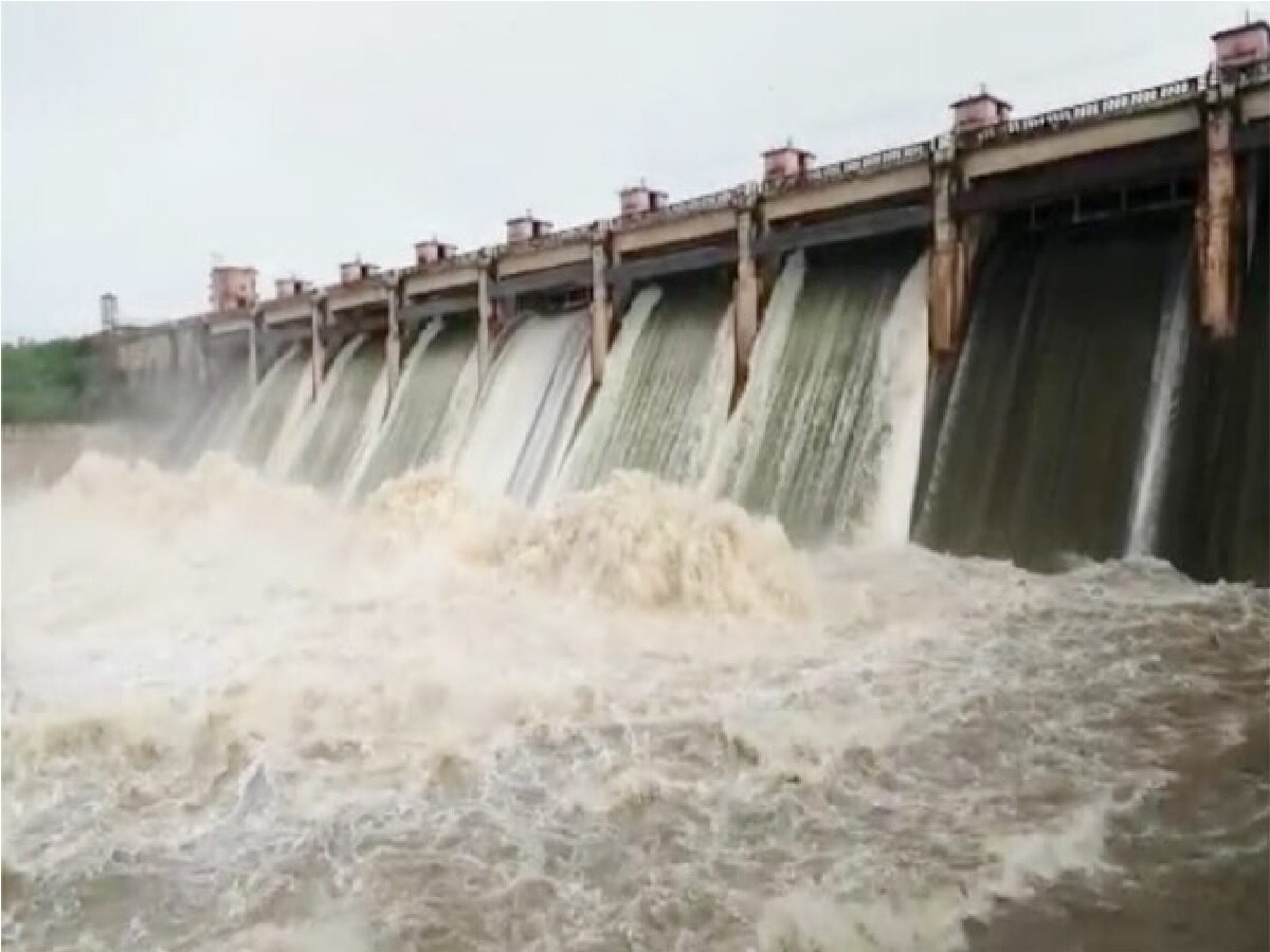 నేడు సాయంత్రం SRSP నుంచి గోదావరిలోకి నీటి విడుదల