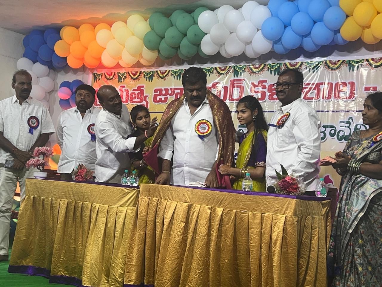 ‘క్రమశిక్షణతో మెలిగే విధంగా తీర్చిదిద్దాలి’