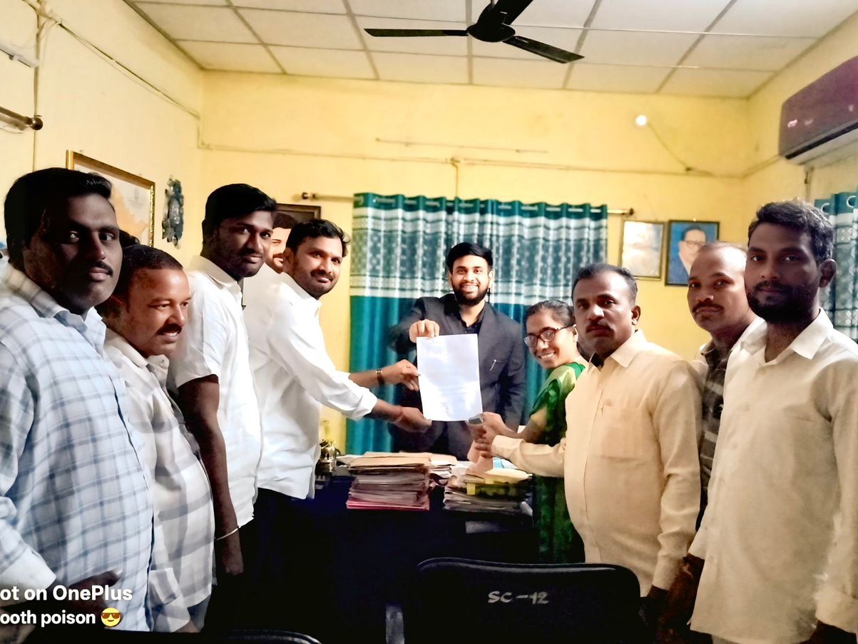 ‘గ్రామపంచాయతీని మున్సిపాలిటీలో విలీనం చేయవద్దు’