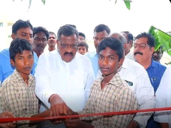 మినరల్ ప్లాంట్‌ను ప్రారంభించిన ఎమ్మెల్యే
