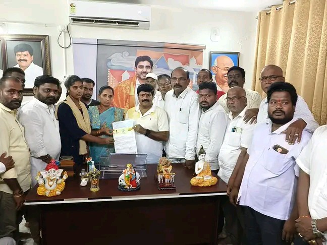 ఆపదలో ఉన్నవారికి ప్రభుత్వం అండగా నిలుస్తుంది: MLA