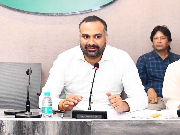 జీహెచ్ఎంసీలో 97మందికి పదోన్నతులు
