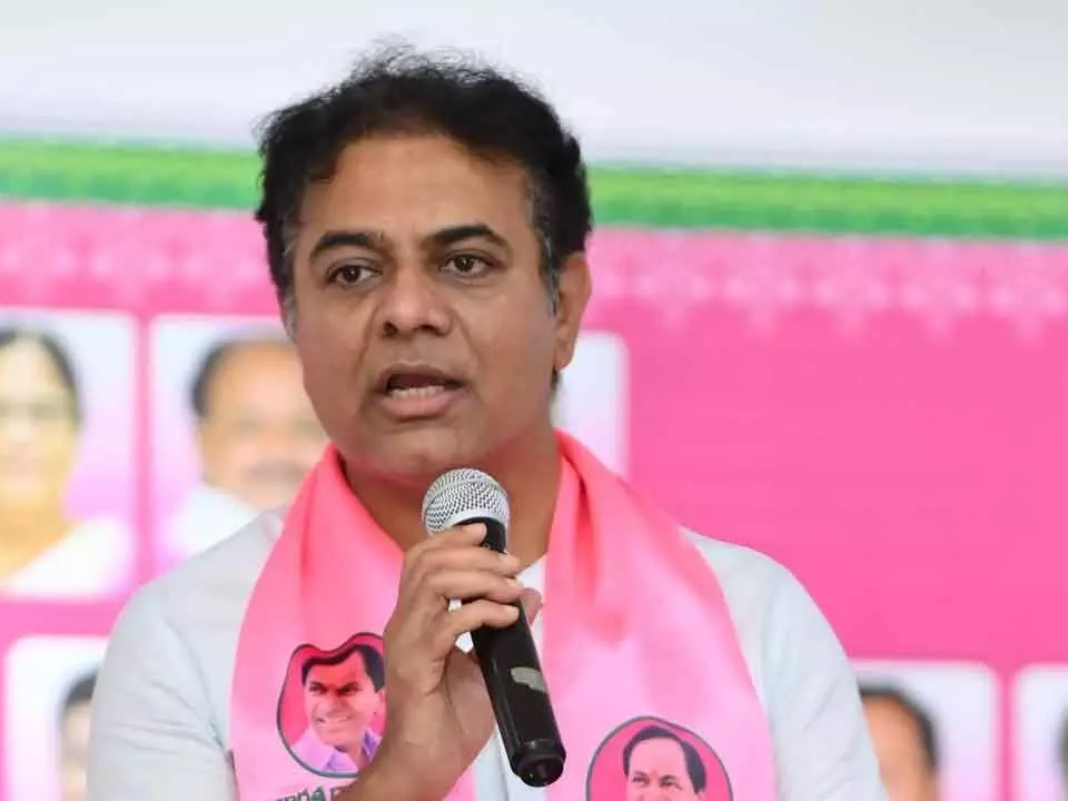 కేటీఆర్ సభకు భారీ తరలింపులు