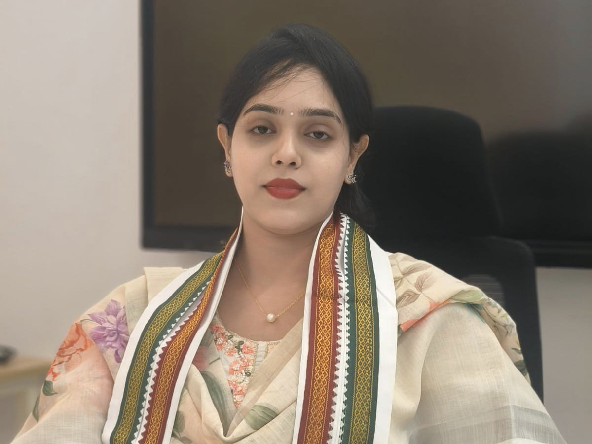వెలగపూడి లిక్కర్ మాఫియా పై ప్రియాంక దండి ఆరోపణలు