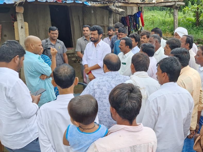 నేరడిగొండలో పర్యటించిన ఎమ్మెల్యే అనిల్ జాదవ్