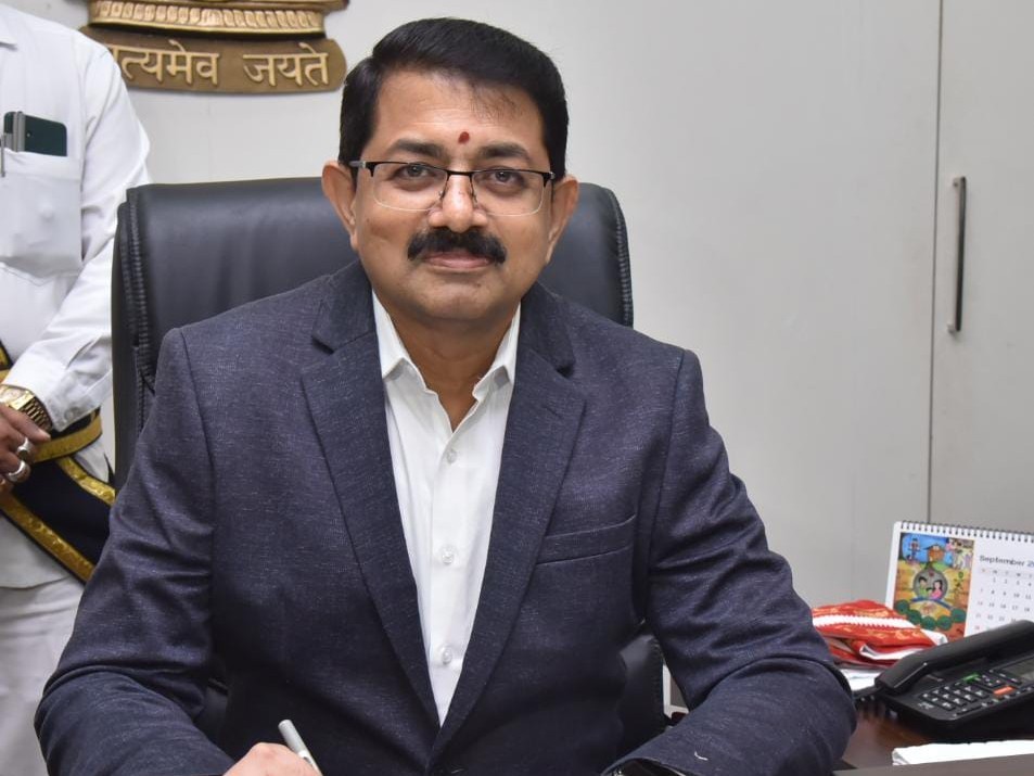 జిల్లా కలెక్టర్‌గా బాధ్యతలు చేపట్టిన ఎస్.రామసుందర్ రెడ్డి