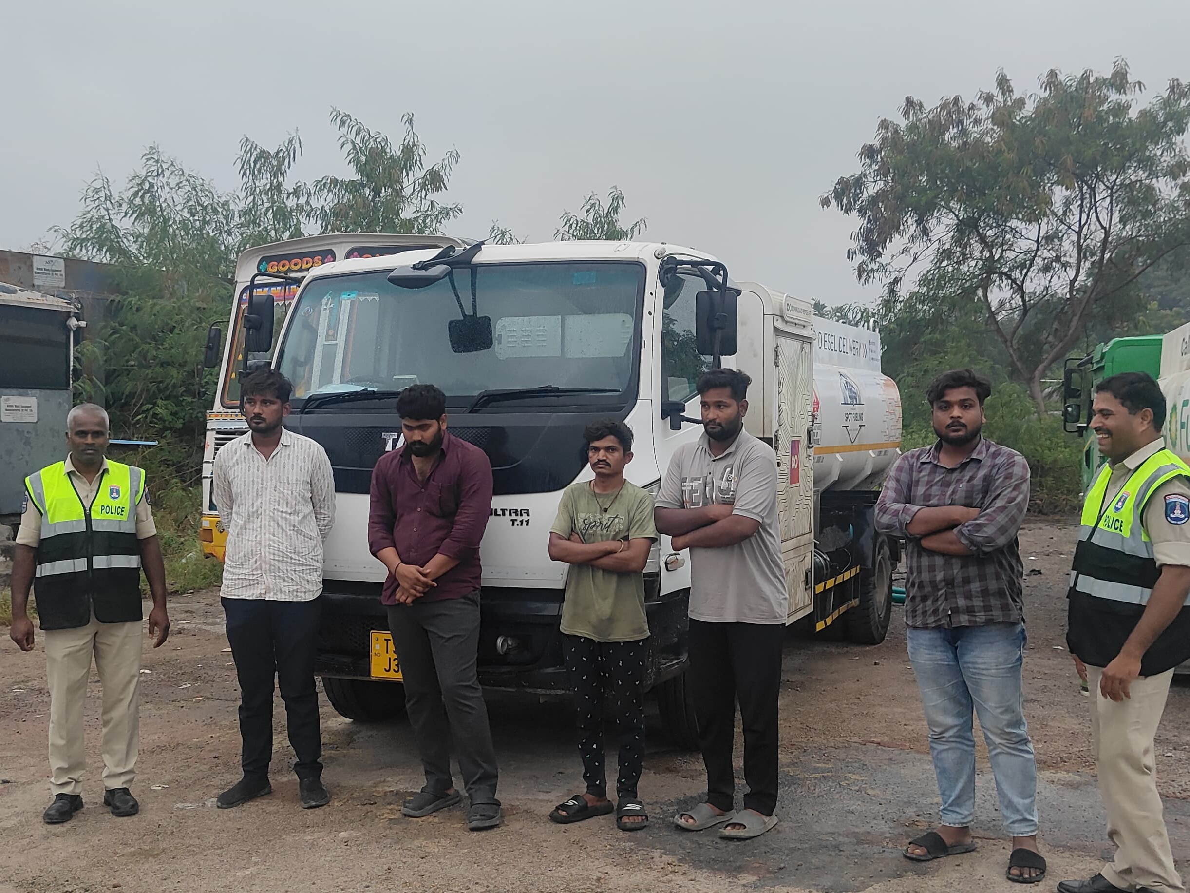అక్రమంగా బయో డీజిల్ తరలిస్తున్న ముఠా అరెస్ట్