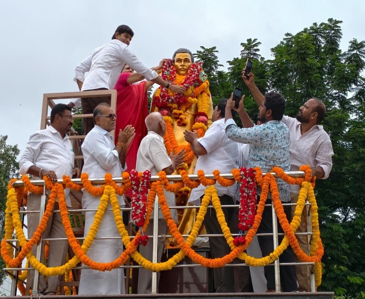 మాజీ మంత్రి చల్ల సుబ్బరాయుడుకు ఘనంగా నివాళులు