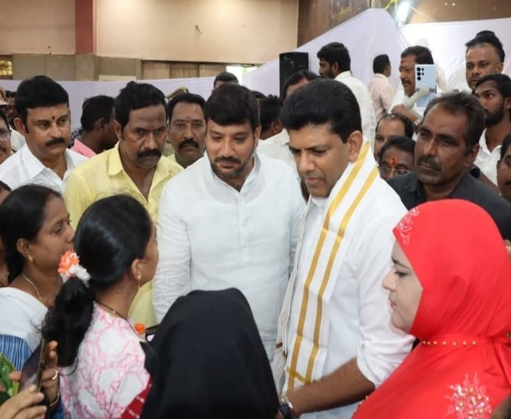 అదనపు తరగతి గదుల నిర్మాణం చేపడతాం: MP