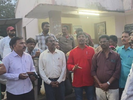 ప్రయాణికులను సురక్షంగా చేర్చే డ్రైవర్ల కే సురక్షిత లేకపోతే ఎట్లా..