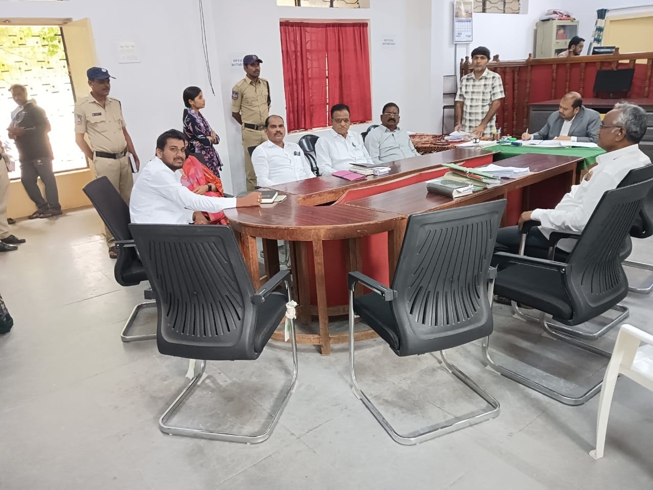 ‘లోక్ అదాలత్‌‌తో రాజీ మార్గం’