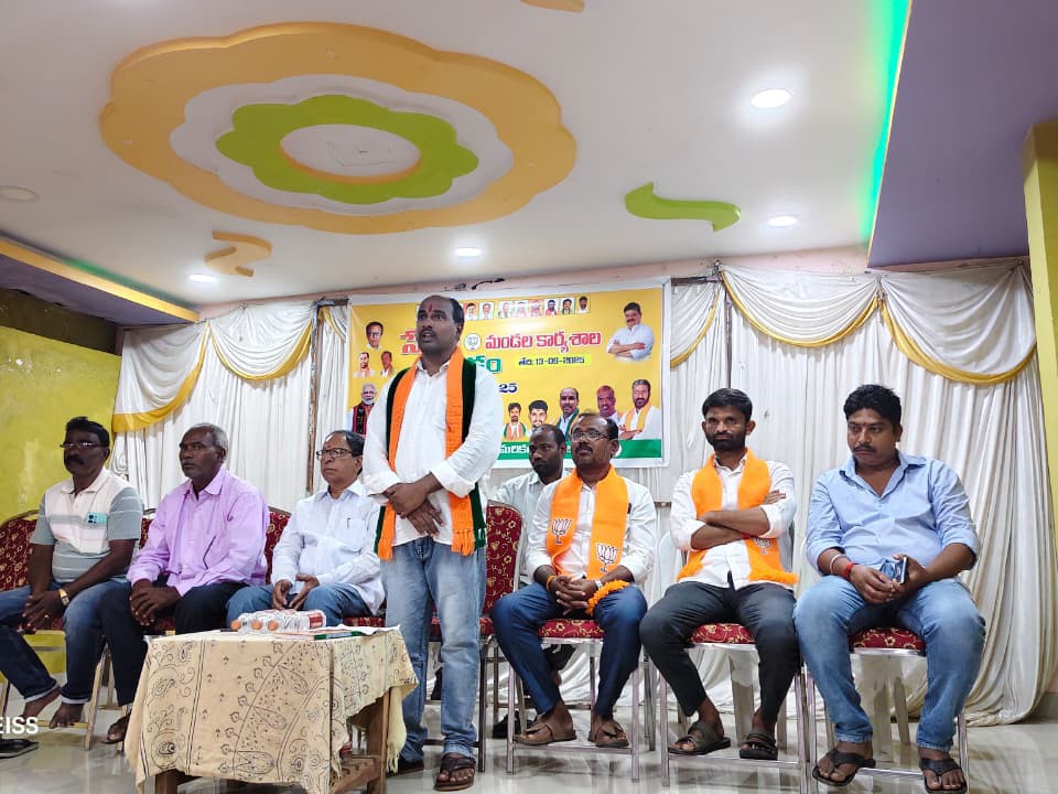 ‘మరికల్‌లో బీజేపీ జెండా ఎగరవేయాలి’