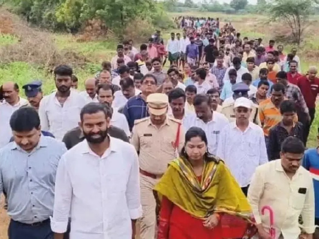 కొన్నెంబట్టు డంపింగ్ యార్డ్ ప్రాంతాన్ని పరిశీలించిన MLA