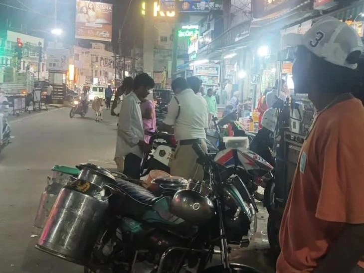 శ్రీకాకుళంలో విస్తృతంగా పోలీసుల తనిఖీలు