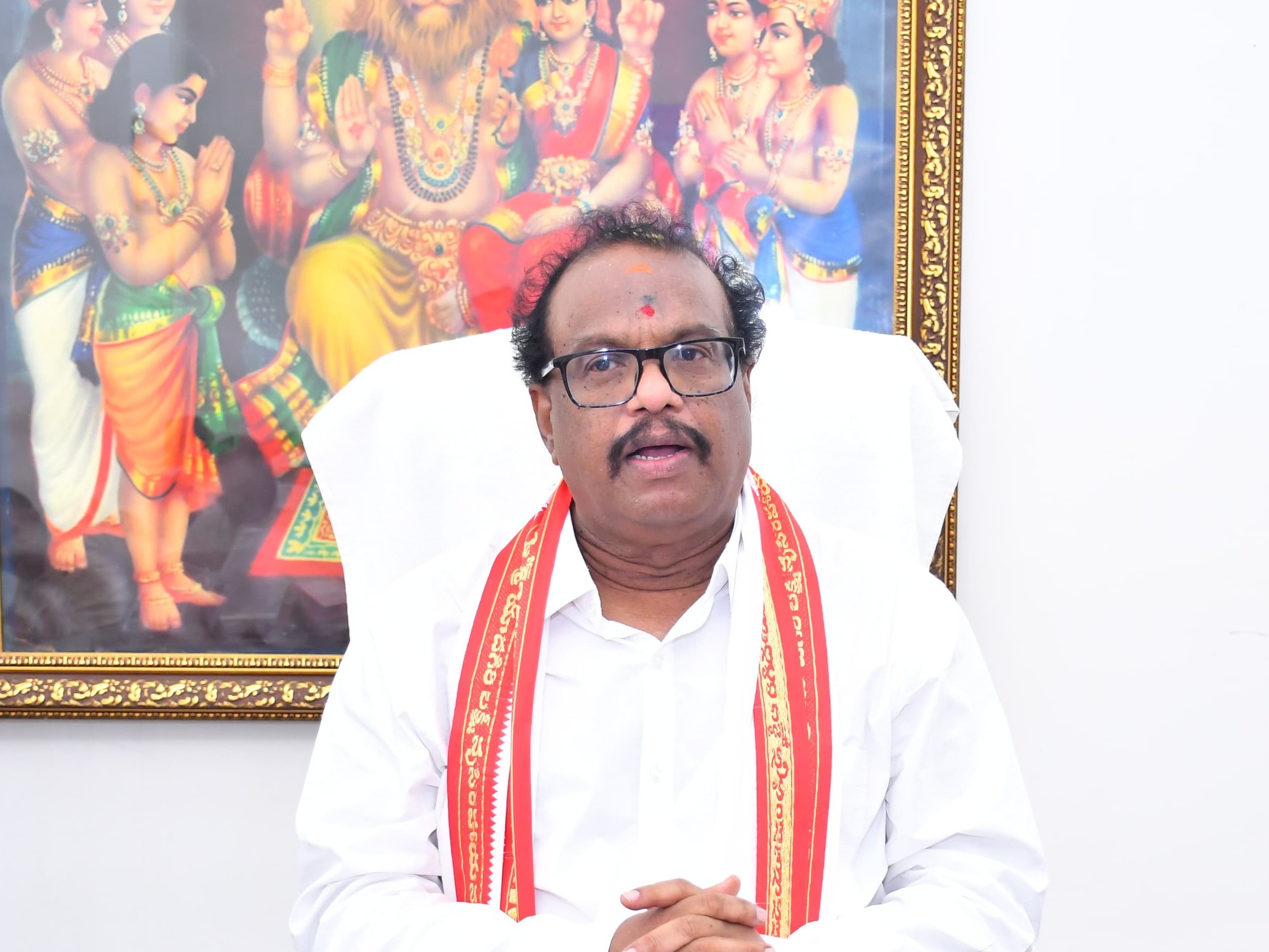 యాదగిరిగుట్టలో భక్తుల సౌకర్యార్థం కియోస్క్ యంత్రాలు