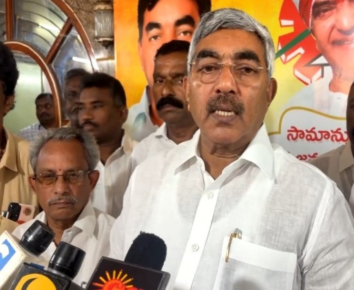 కళాకారులకు అండగా ఉంటాం: ఎమ్మెల్సీ