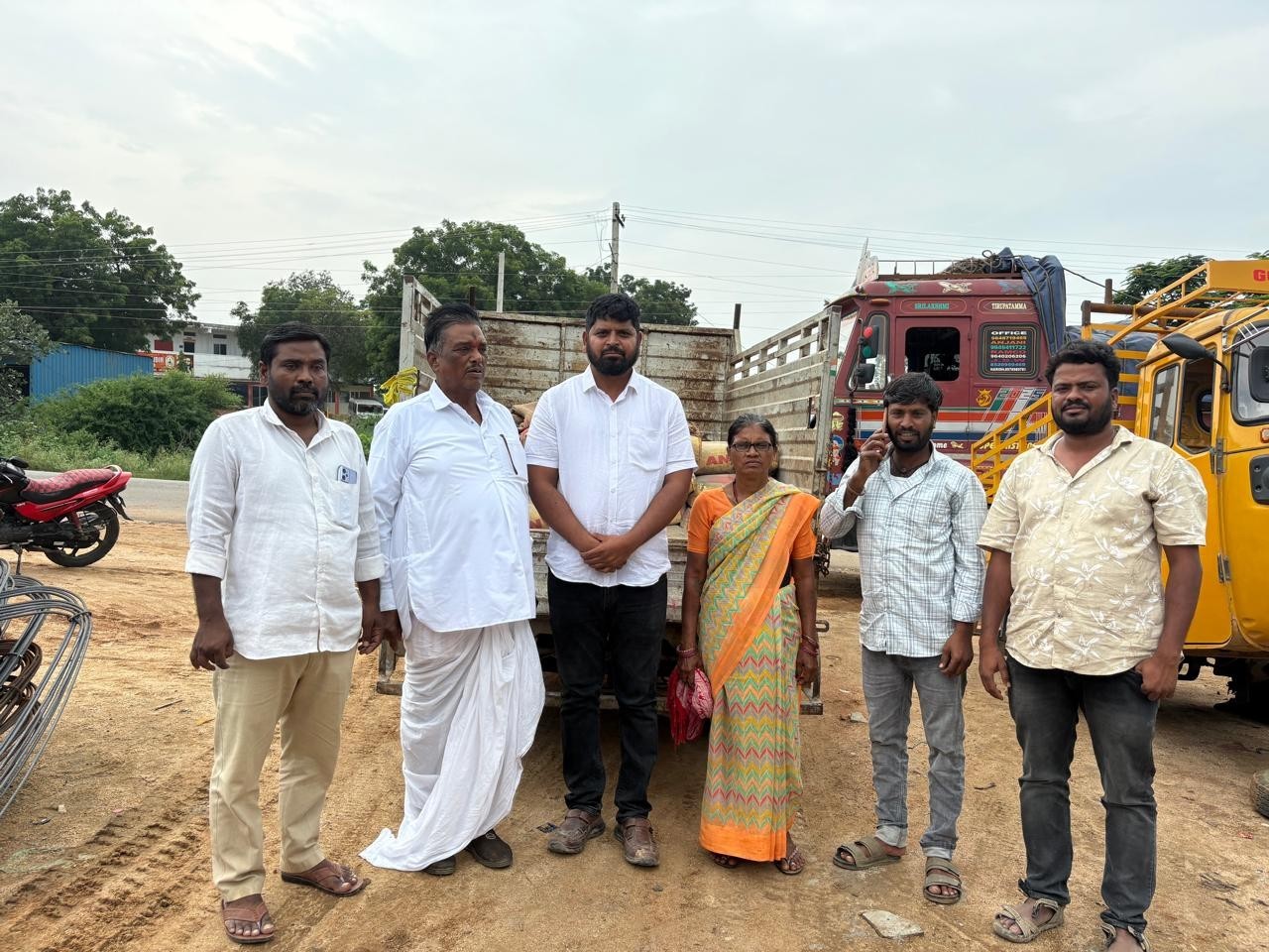 ‘ఇందిరమ్మ ఇళ్లు సకాలంలో నిర్మించుకోవాలి’