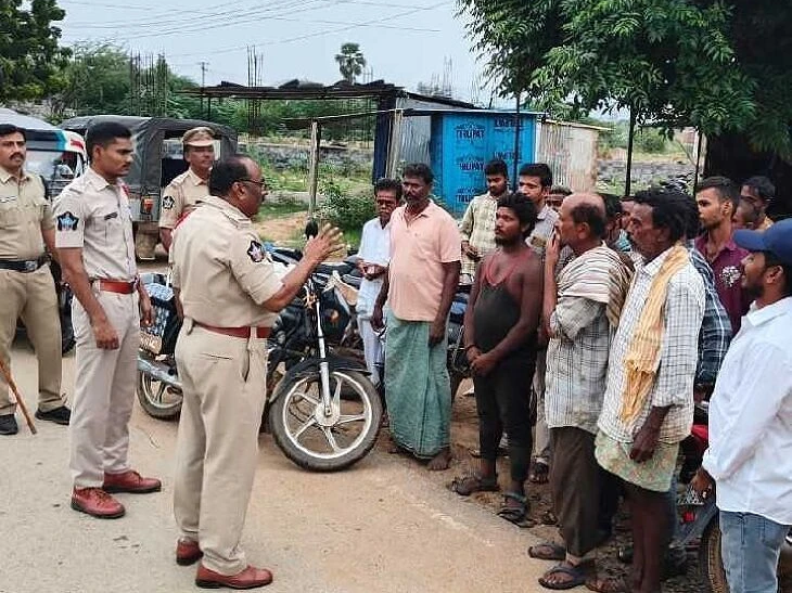 జిల్లా వ్యాప్తంగా రోడ్డు భద్రతపై పోలీసుల అవగాహన